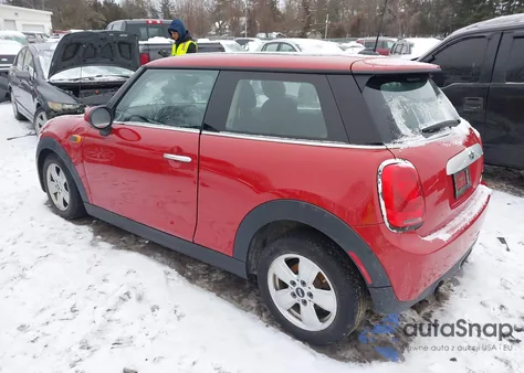 2015 Mini Hardtop Cooper z USA, uszkodzony, nr VIN WMWXM5C55F3A96934